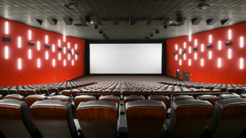 Жители Озинок получат современный кинозал