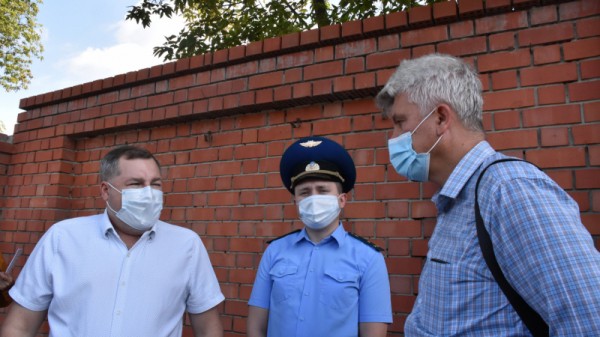 Чиновник: в Саратове подрядчик проспал рейд, где проверяли его работу
