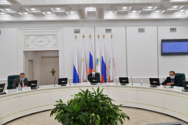 Губернатор провел совещание по реализации пилотных проектов в сфере цифрового документооборота