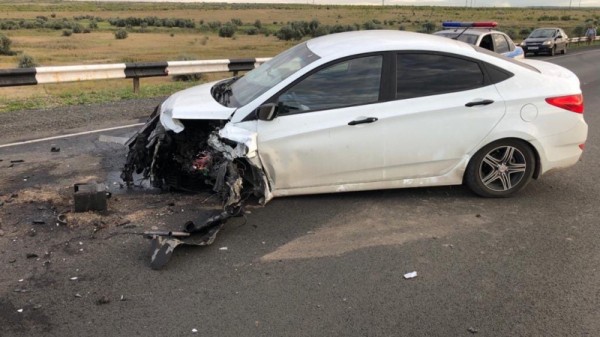 На трассе столкнулись две легковушки и фура. Пострадали дети
