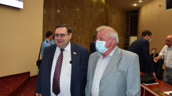 Глава правительства Саратовской области: &laquo;До конца года мы будем жить в режиме максимальной экономии средств. В следующем году будет не лучше&raquo;
