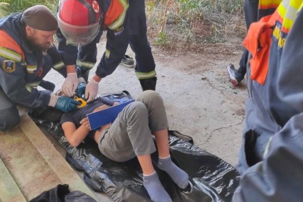 В Саратовском районе подросток упал с высоты 6 метров