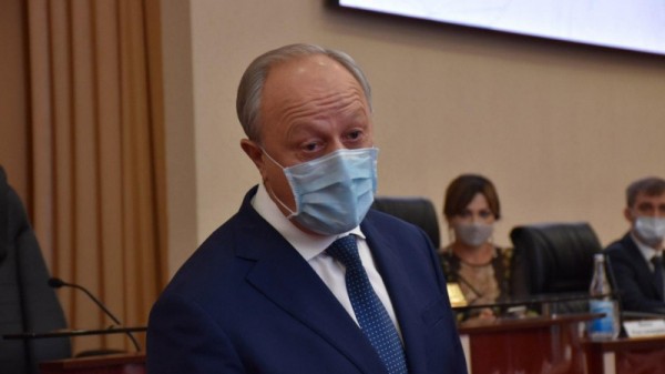 В Саратове назвали экспортеров года. Губернатор наградил бизнесменов
В Саратове назвали экспортеров года. Губернатор наградил бизнесменов