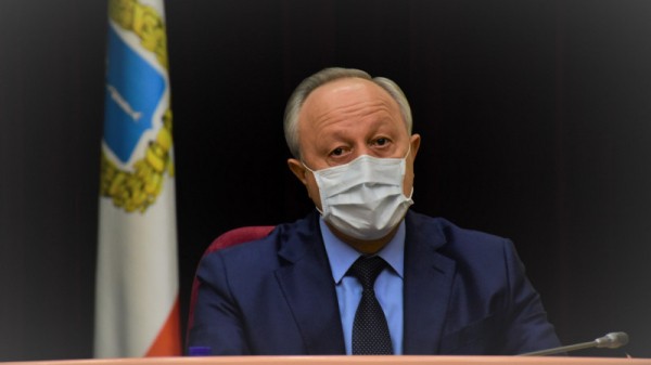 Заражение коронавирусом помогло губернатору Радаеву попасть в топ-3 федерального рейтинга
