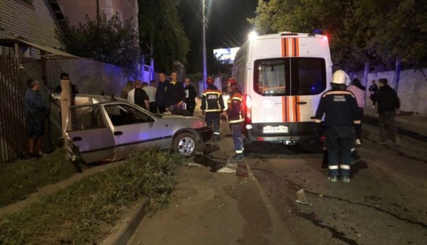 ДТП на Большой Затонской
ДТП на Большой Затонской