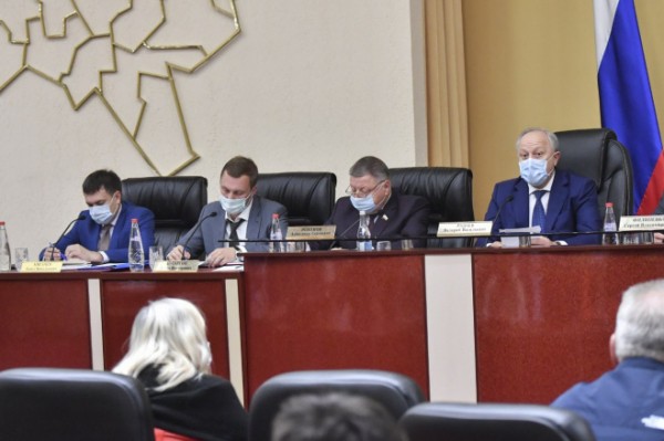 Валерий Радаев: "Мы начинаем в новом формате работу по проблемам жилья для особых категорий граждан" Валерий Радаев: "Мы начинаем в новом формате работу по проблемам жилья для особых категорий граждан"