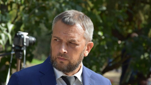 В саратовском музее зачитали поздравление президента России
В саратовском музее зачитали поздравление президента России