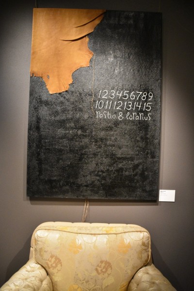 &laquo;Потри мне спину русским авангардом&raquo;: РОСИЗО организовал художественную выставку о дизайне в салоне элитной мебели