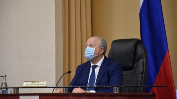 В Саратове назвали экспортеров года. Губернатор наградил бизнесменов
В Саратове назвали экспортеров года. Губернатор наградил бизнесменов