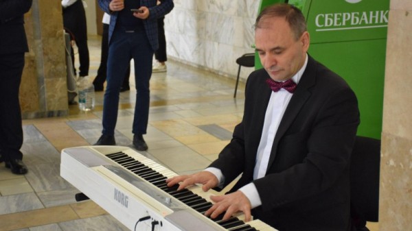 В Саратове назвали экспортеров года. Губернатор наградил бизнесменов
В Саратове назвали экспортеров года. Губернатор наградил бизнесменов