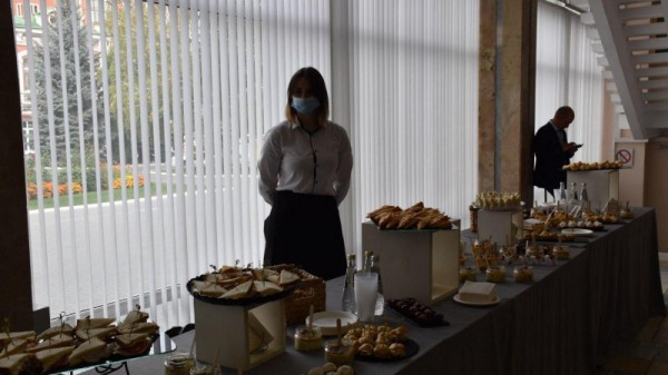 В Саратове назвали экспортеров года. Губернатор наградил бизнесменов
В Саратове назвали экспортеров года. Губернатор наградил бизнесменов