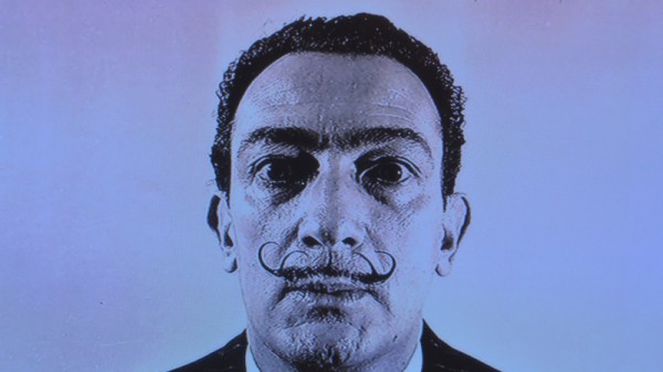 В Саратов привезли оригинальные произведения Сальвадора Дали
