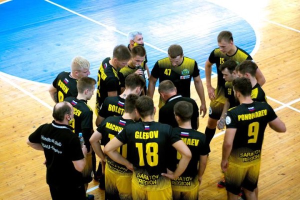 Саратовские гандболисты обыграли в Астрахани &laquo;Динамо&raquo;