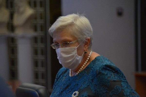 В Саратовской области заболеваемость пневмонией бьет все рекорды: за неделю зафиксировано 915 новых случаев