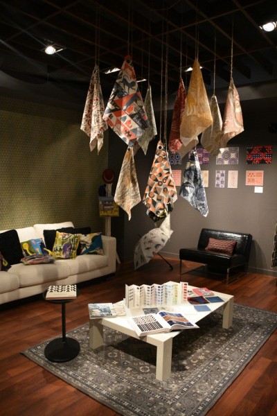 &laquo;Потри мне спину русским авангардом&raquo;: РОСИЗО организовал художественную выставку о дизайне в салоне элитной мебели