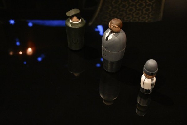 &laquo;Потри мне спину русским авангардом&raquo;: РОСИЗО организовал художественную выставку о дизайне в салоне элитной мебели