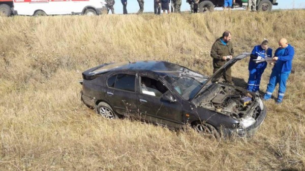 Автомобиль слетел с дороги и перевернулся. Погиб мужчина
Автомобиль слетел с дороги и перевернулся. Погиб мужчина