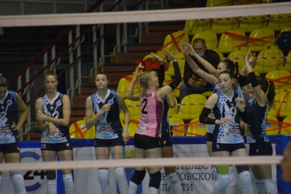 &laquo;Протон&raquo; дома в напряженном матче проиграл действующим чемпионкам России