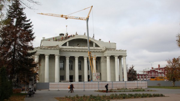 348 миллионов рублей, выделенных на реконструкцию саратовского театра, уйдут в Читу
348 миллионов рублей, выделенных на реконструкцию саратовского театра, уйдут в Читу