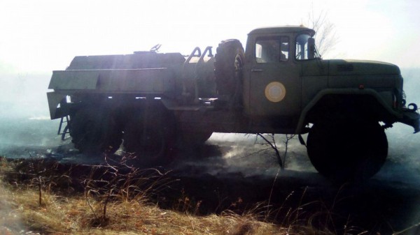 &laquo;Вся область на ушах&raquo;: глава облспаса отправился на место тушения лесных пожаров в Аткарский район вместе с двумя бульдозерами
