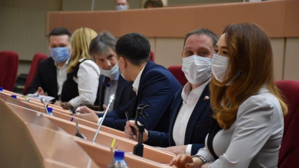 Бюджет 2021: депутаты спрогнозировали рост госдолга Саратовской области из-за кредитов
