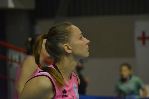 &laquo;Протон&raquo; дома в напряженном матче проиграл действующим чемпионкам России