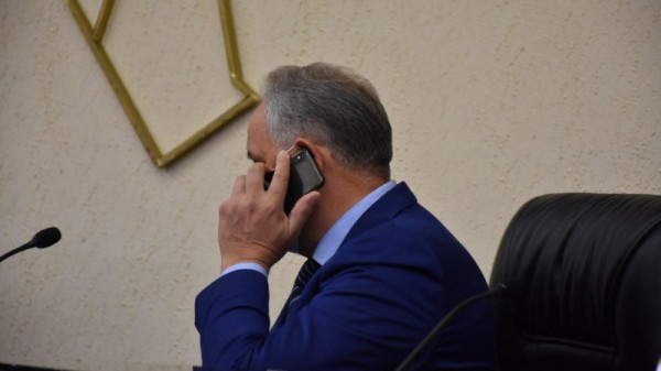 Саратовские чиновники планируют набрать кредитов и раздать нуждающимся 23 миллиарда рублей
Саратовские чиновники планируют набрать кредитов и раздать нуждающимся 23 миллиарда рублей