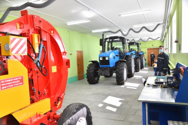 2 октября  - 80-летие системы профессионально-технического образования