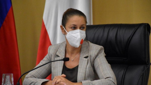 Саратовские чиновники планируют набрать кредитов и раздать нуждающимся 23 миллиарда рублей
Саратовские чиновники планируют набрать кредитов и раздать нуждающимся 23 миллиарда рублей