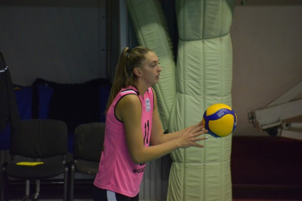 &laquo;Протон&raquo; дома в напряженном матче проиграл действующим чемпионкам России