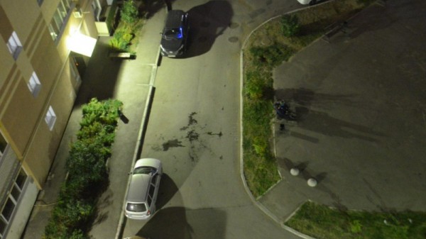 Драка в Заводском районе. Таксист повздорил с пассажиром, который "обмочился на сиденье"
