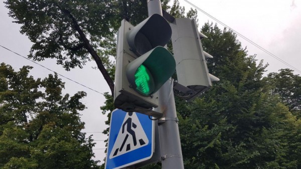 В Саратове обновят светофоры на 10 перекрестках за 8,5 млн рублей
