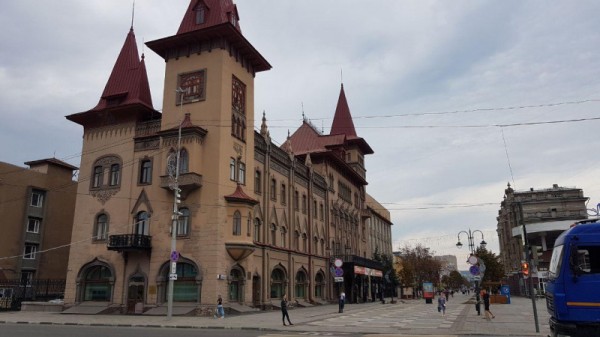 Претензия прокуратуры к губернатору, отстранение министра и &laquo;пособия тунеядцам&raquo; пошатнули имидж Саратовской области
