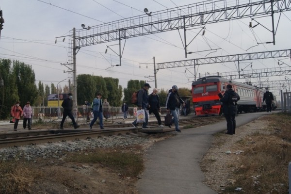 Саратовцам напомнили о необходимости соблюдать масочный режим на объектах железнодорожного транспорта Саратовцам напомнили о необходимости соблюдать масочный режим на объектах железнодорожного транспорта
