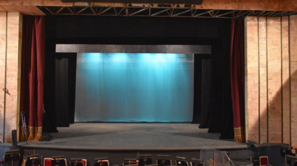 Журналистам провели экскурсию по новому зданию театра, где будут ставить оперу и балет (фоторепортаж)
Журналистам провели экскурсию по новому зданию театра, где будут ставить оперу и балет (фоторепортаж)