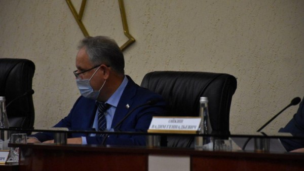 Саратовские чиновники планируют набрать кредитов и раздать нуждающимся 23 миллиарда рублей
Саратовские чиновники планируют набрать кредитов и раздать нуждающимся 23 миллиарда рублей