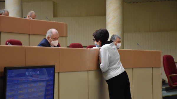 Роман Бусаргин стал главой правительства Саратовской области
Роман Бусаргин стал главой правительства Саратовской области