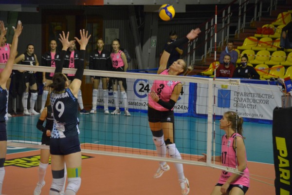 &laquo;Протон&raquo; дома в напряженном матче проиграл действующим чемпионкам России