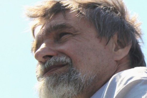 Бывший муж Алены Апиной не может добиться госпитализации с признаками пневмонии