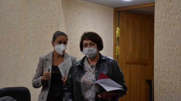 Саратовские чиновники планируют набрать кредитов и раздать нуждающимся 23 миллиарда рублей
Саратовские чиновники планируют набрать кредитов и раздать нуждающимся 23 миллиарда рублей