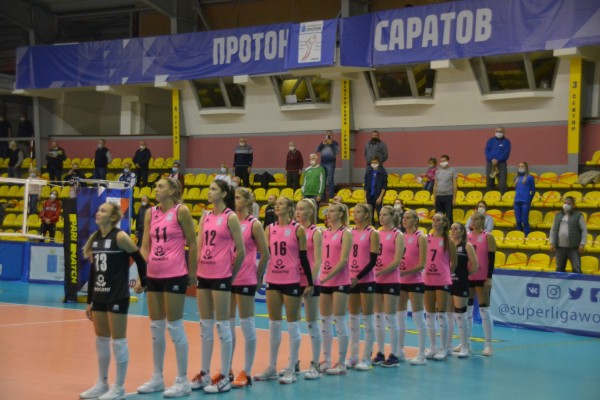 &laquo;Протон&raquo; дома в напряженном матче проиграл действующим чемпионкам России