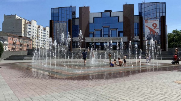 Саратовский ТЮЗ отменил спектакли на октябрь
Саратовский ТЮЗ отменил спектакли на октябрь