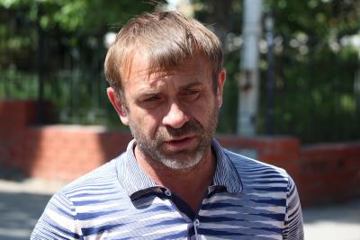 
Михаил Исаев уволил Сергея Кузнецова с поста руководителя дорожного комитета					