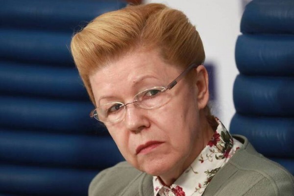 Запрет браков для трансгендеров и новые правила изъятия детей из гетеросексуальных семей: реакция правительства РФ, СПЧ и пресс-секретаря главы государства