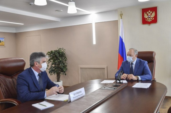 Губернатор провел встречи с главами Духовницкого и Татищевского районов