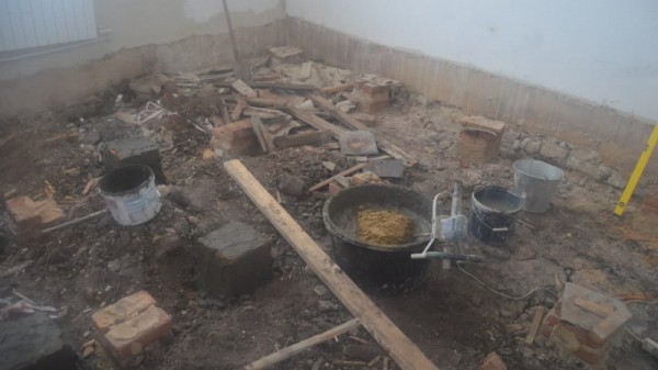 В Саратовском селе на сэкономленные деньги отремонтировали Дом культуры: средств не хватило, подрядчик пообещал добавить «из своих»
В Саратовском селе на сэкономленные деньги отремонтировали Дом культуры: средств не хватило, подрядчик пообещал добавить «из своих»