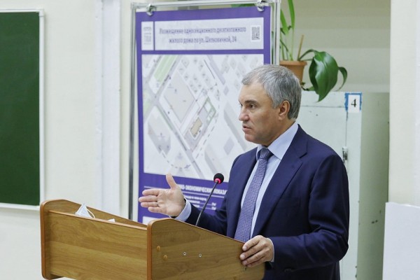 Володин предложил увеличить зарплату врачей &laquo;скорой&raquo; до 60 тысяч рублей