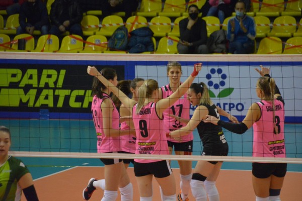 &laquo;Протон&raquo; дома потерпел поражение от подмосковного &laquo;Заречья-Одинцово&raquo;