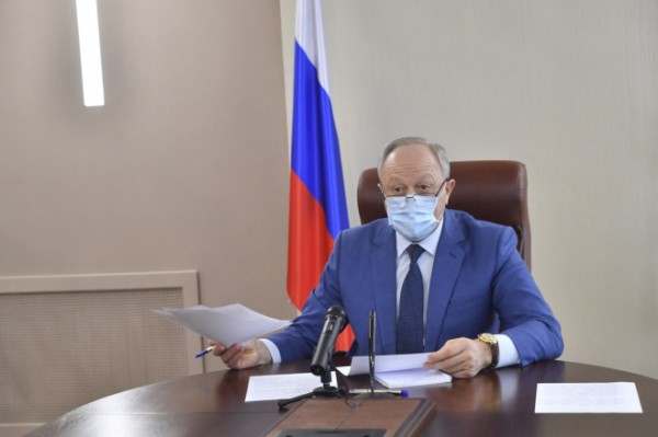 Губернатор Валерий Радаев провел личный прием граждан Губернатор Валерий Радаев провел личный прием граждан