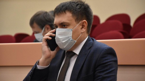 Саратовскую областную думу покинули еще два депутата
